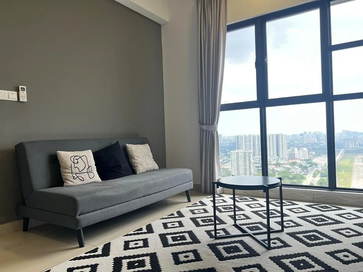 Trion Kl By Luxe Home location